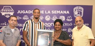 El delantero del equipo San Carlos, Juan Guerrero, se llevó la distinción de el “Superior de la Semana Villar Hermanos” del torneo de baloncesto superior del Distrito Nacional-TBS 2023 que organiza la Asociación de Baloncesto del Distrito Nacional (Abadina).