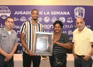 El delantero del equipo San Carlos, Juan Guerrero, se llevó la distinción de el “Superior de la Semana Villar Hermanos” del torneo de baloncesto superior del Distrito Nacional-TBS 2023 que organiza la Asociación de Baloncesto del Distrito Nacional (Abadina).