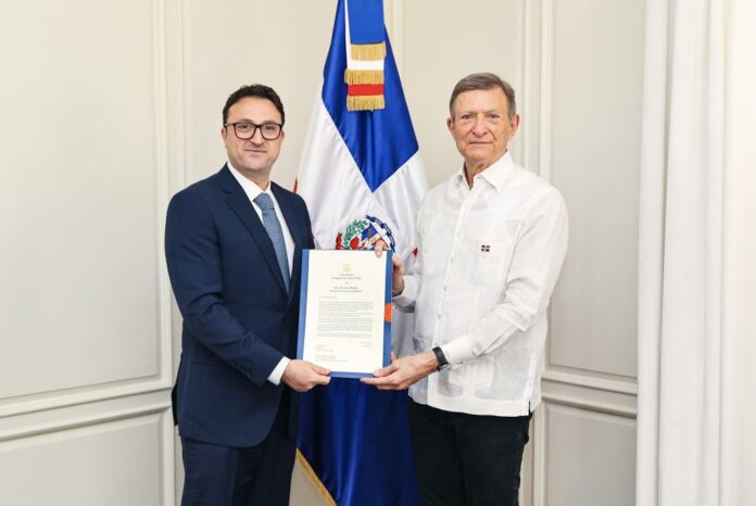 El embajador de Israel en la República Dominicana, Raslan Abu Rakun, destacó este martes el interés de que la comunidad dominicana en esa nación esté bien, tras los ataques terroristas del grupo Hamas.