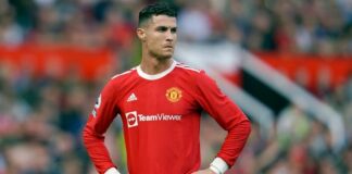 La previa del primer partido de la Champions asiática podría haberle salido muy cara a Cristiano Ronaldo. Según han informado medios italianos como 'Il Corriere dello Sport' o la televisión 'TgLA7' el jugador portugués podría ser castigado a recibir 100 latigazos en Irán por un gesto cariñoso con una mujer que le regaló un cuadro.