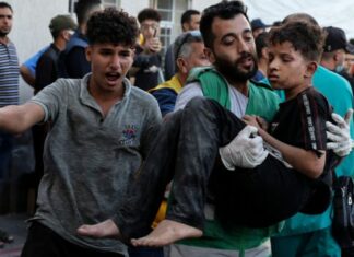 El ejército israelí emitió este viernes órdenes de evacuación generalizadas para casi la mitad de los 2,3 millones de habitantes de la Franja de Gaza antes de una temida ofensiva terrestre que busca erradicar al grupo insurgente Hamás tras su mortal asalto a Israel, dijeron fuentes de Naciones Unidas.