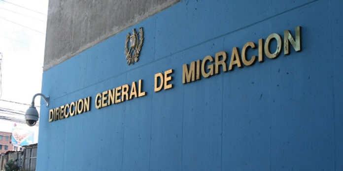 Base de datos de Dirección de Migración fue “hackeada” La Dirección General de Migración (DGM) informó acerca de un “incidente de seguridad cibernética” por parte de ciberdelincuentes, en el que resultaron expuestos datos no autorizados de la base de datos de esa entidad, que comprometen nombres, direcciones y fechas de nacimientos.