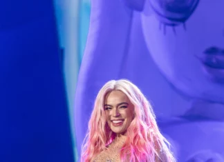 La venta de las boletas para el concierto de Karol G en el Estadio Olímpico Félix Sánchez, iniciarán en preventa de manera exclusiva para tarjetahabientes Mastercard Banreservas a partir del 1 de noviembre a las 10:00 a. m. hasta agotar existencia en línea y en puntos físicos de UepaTickets, CCN, Supermercados Nacional y Jumbo.