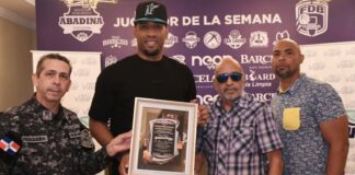 Edgar Tejeda, armador del club San Lázaro, se quedó este jueves con el premio el “Superior de la Semana Villar Hermanos” del Torneo de Baloncesto Superior del Distrito Nacional (TBS Abadina), en la tercera semana de escogencia.