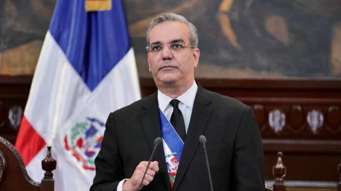 El presidente Luis Abinader viajará este jueves a la provincia Elías Piña, a donde posiblemente inaugure el primer tramo de verja perimetral que construye en la frontera con Haití.