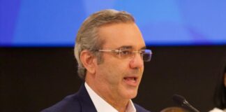 El presidente Abinade, anunció, que su Gobierno impulsará un programa para disminuir la contratación de extranjeros, especialmente en la construcción, donde hay miles de haitianos.
