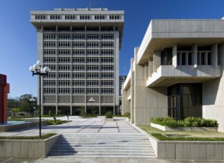 En ocasión del reciente discurso del gobernador del Banco Central de la República Dominicana, Héctor Valdez Albizu, en el marco del septuagésimo sexto aniversario del ente emisor y con el objetivo de mantener debidamente edificados a los agentes económicos y la ciudadanía, la institución pone a disposición del público información complementaria sobre el desempeño reciente de la actividad económica y del mercado laboral durante enero-septiembre de 2023.