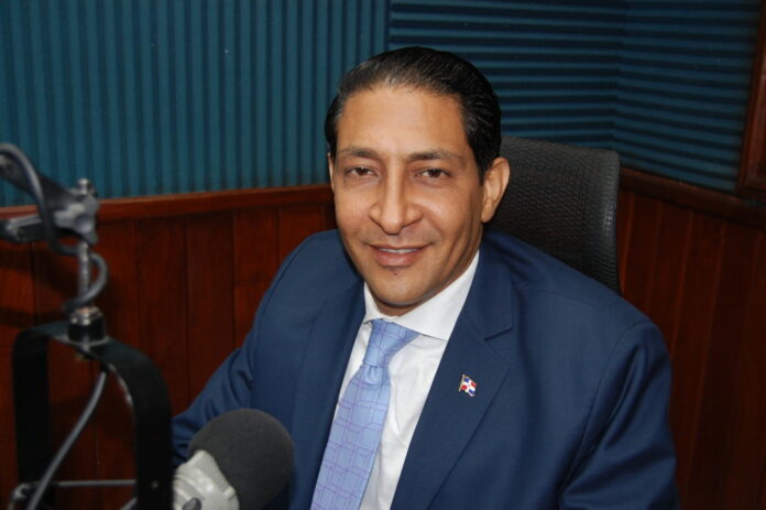 “El tema de Haití es muy complicado”, sostuvo el experto en geopolítica, Iván Gatón, porque a su juicio hay mucha sensibilidad en el mundo por el tema migratorio y en los organismos internacionales el trabajo es difícil para países como República Dominicana.