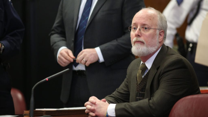 Exginecólogo de Nueva York es el depredador sexual en serie más "prolífico" en la historia del estado, según demanda de 301 pacientes Los abogados de 301 pacientes que acusaron a un médico de la Universidad de Columbia de abuso sexual durante las revisiones afirman que el exginecólogo –cuyos señalamientos de abuso fueron ampliamente reportados por CNN– es el depredador sexual en serie más "prolífico" en la historia del estado de Nueva York.