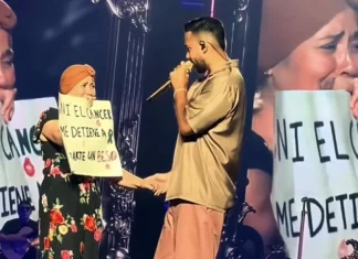 Romeo Santos, artista de origen dominicano, sorprendió a sus fanáticos este miércoles en un concierto realizado en Ontario, California, con un gesto hacia una de sus fanáticas con cáncer.
