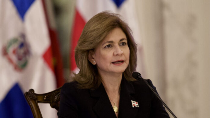 La vicepresidenta Raquel Peña, aseguró hoy que a los responsables del desorden violento que generó un caos en la Zona Colonial este fin de semana se le aplicará todo el peso de la ley.