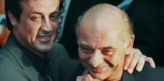 Burt Young, el actor nominado al Oscar que interpretó a Paulie, el mejor amigo, asistente del rincón y cuñado de Sylvester Stallone en la franquicia “Rocky”, un hombre rudo y gruñón, ha muerto.
