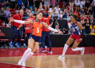 Un famoso ranking de referencia mundial coloca a la dominicana Brenda Castillo como la segunda mejor jugadora de Voleibol de todos los tiempos, solo superada por la surcoreana Yeon-koung Kim.