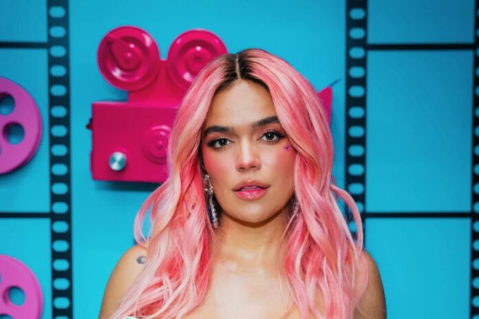 La aclamada cantante de reguetón, Karol G, se prepara para iniciar su gira "Mañana Será Bonito LATAM Tour 2024" en febrero de 2024 en el Estadio Azteca de la Ciudad de México, seguido de varias ciudades de Latinoamérica.