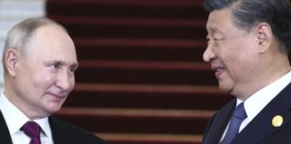 El presidente ruso, Vladimir Putin, realiza su primer viaje a una gran potencia mundial desde la invasión de Ucrania en febrero de 2022. Llegó a Beijing este martes 17 de octubre para reunirse con su homólogo chino, Xi Jinping, al día siguiente, anunciaron funcionarios de las agencias de noticias rusas.