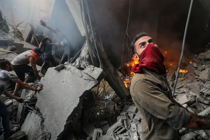 Al menos 5.087 personas han muerto en la Franja de Gaza, controlada por Hamás, por los bombardeos israelíes en represalia por el ataque del grupo islamista palestino del 7 de octubre, que dejó unos 1.400 muertos y más de 220 secuestrados.