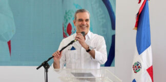 El presidente Luis Abinader agotará una apretada agenda este fin de semana en las provincias Espaillat, María Trinidad Sánchez y Samaná, en donde inaugurará hospitales, estancias infantiles, carreteras, varios pley, proyectos de redes de iluminación, centros educativos y un muelle de pescadores, dando continuidad a su obra de gobierno de llevar soluciones a la población dominicana.