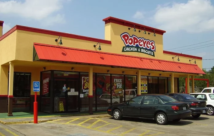 Popeyes, la marca de pollo frito, anunció la apertura de su primer restaurante en Santo Domingo, República Dominicana, la cual tendrá lugar el próximo sábado 14 de octubre, en el centro de la ciudad.