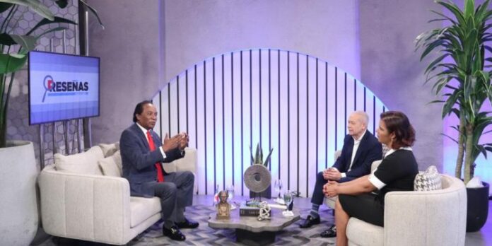 El historiador, político, abogado y exmilitar Jorge Zorrilla Ozuna, calificó de correcta la decisión del Gobierno dominicano de cerrar la frontera con Haití, tras los haitianos construir un canal para desviar las aguas del río masacre, violentando el tratado de 1929.