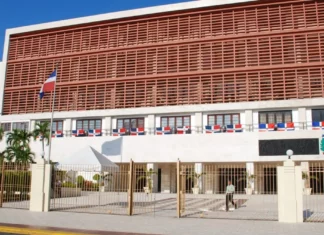 Diputados aprueban ley que declara el 21 de junio como Día Nacional del Rock Dominicano La Cámara de Diputados aprobó este martes en primera lectura un proyecto de ley que declara el 21 de junio como el Día Nacional del Rock Dominicano, en honor al natalicio de Luis (El Terror) Días.
