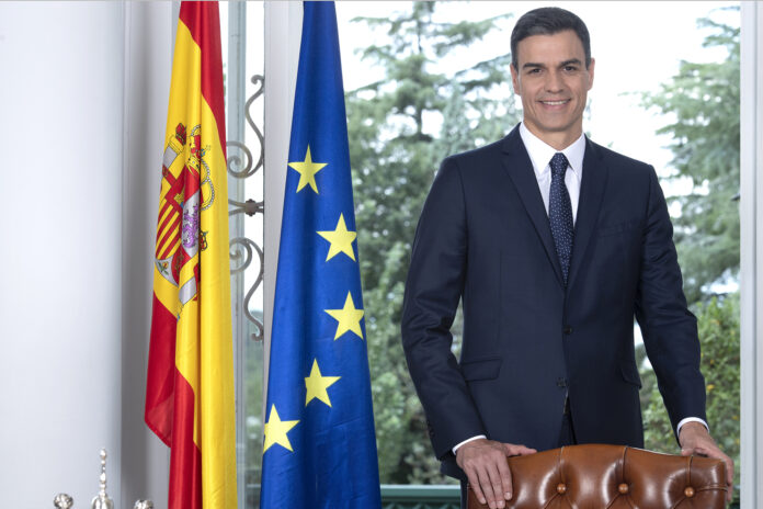 Pedro Sánchez, reelegido presidente del Gobierno en España Pedro Sánchez, reelegido presidente del Gobierno. Sin sorpresas. El candidato del PSOE ha obtenido la confianza de la Cámara en primera votación y ha sido elegido con mayoría absoluta (179 votos). Como era esperado, Sánchez ha obtenido el apoyo de los diputados del PSOE (121), de Sumar (31), ERC (7), Junts (7), Bildu (6), PNV (5), BNG (1) y Coalición Canaria (1). Por su parte, PP (137 noes), Vox (33) y UPN (1) han votado en contra de Pedro Sánchez, tal y como habían anunciado.
