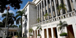La mañana de este miércoles se registra incendio en las instalaciones del Ministerio de Educación de la República Dominicana (Minerd).