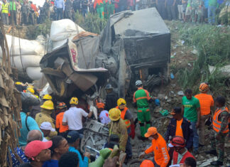 Identifican conductor de patana en accidente de Haina El hombre identificado como Camilo Confesor Terrero Cuevas, de 36 años, es el conductor involucrado en el accidente ocurrido en la mañana de hoy, en Quita Sueños de Haina.