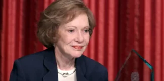 La ex primera dama de Estados Unidos Rosalynn Carter, esposa de Jimmy Carter, fallecio el domingo 19 de noviembre a las 14.10 horas en su casa de Plains, Georgia, a la edad de 96 años, según ha informado el Centro Cárter en un comunicado.