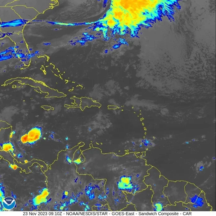 Un área de baja presión puede llegar a ciclón tropical en los próximos días La Oficina Nacional de Meteorología informó que un área de baja presión ubicada en el Atlántico Subtropical, tiene un 20 % para convertirse en un ciclón tropical o subtropical en las próximas 48 horas y un 50% en los próximos 7 días.