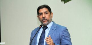 El ministro de Agricultura, Limber Cruz, negó este martes que en el país haya libre importación de carnes y sus derivados desde Brasil, y atribuyó esa información «a personas y organizaciones malintencionadas».