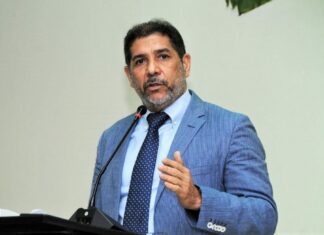 El ministro de Agricultura, Limber Cruz, negó este martes que en el país haya libre importación de carnes y sus derivados desde Brasil, y atribuyó esa información «a personas y organizaciones malintencionadas».