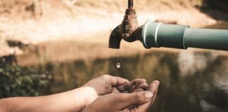 Residentes de las comunidades costeras de Bahoruco, La Ciénaga, El Arroyo y Juan Esteban, denunciaron que temen un brote de cólera debido a la escasez de agua que ha persistido durante los últimos dos meses.