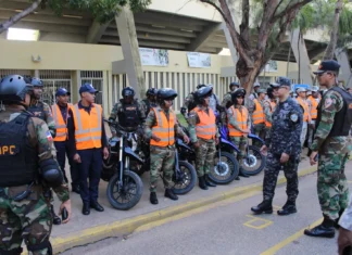 Policía Nacional despliega agentes del orden por Viernes Negro