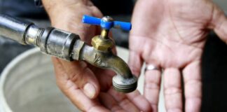 A cuatro días de las intensas lluvias que dejaron 25 fallecidos en República Dominicana, más de un millón de personas continúan sin acceso a agua potable, confirmó el Instituto Nacional de Agua Potable y Alcantarillados (Inapa).