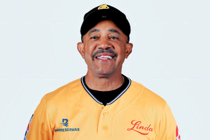Con un espíritu aguilucho ardiente y un llamado a la realidad, Tony Peña fue presentado como el nuevo manager de las Águilas Cibaeñas. En sus primeras palabras, Tony afirmó: "Yo soy aguilucho y por eso estoy aquí", al tiempo que recalcó que no posee una varita mágica para cambiar el rumbo de inmediato.