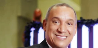 La Policía Nacional informó que fue apresado la tarde de este martes el presunto autor de la muerte del folclorista dominicano Víctor Erarte (Vitico), quien fue asesinado la noche del 30 de octubre del 2022 en su residencia del sector Los Jardines Metropolitanos en Santiago.