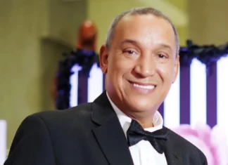 La Policía Nacional informó que fue apresado la tarde de este martes el presunto autor de la muerte del folclorista dominicano Víctor Erarte (Vitico), quien fue asesinado la noche del 30 de octubre del 2022 en su residencia del sector Los Jardines Metropolitanos en Santiago.