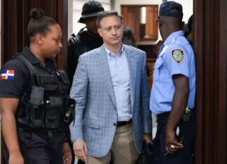 Grupo ONU censura detención del exprocurador Jean A. Rodríguez El Grupo de Trabajo de la ONU sobre Detenciones Arbitrarias ha emitido una opinión legal que señala que la privación de libertad del exprocurador general de la República Dominicana, Jean Alain Rodríguez Sánchez, ha sido arbitraria, por lo que ha pedido su libertad incondicional.