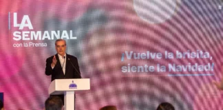 El mandatario de la nación, Luis Abinader, recordó que es “innegociable” el registro biométrico en la parte fronteriza para que los comerciantes haitianos que forman parte de los mercados binacionales, pasen a territorio dominicano, debido a que la medida integra a la estrategia de seguridad nacional.