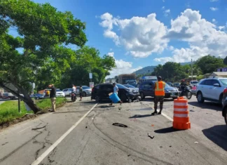 Al menos 14 personas resultaron heridas tras accidente múltiple en Autopista Duarte