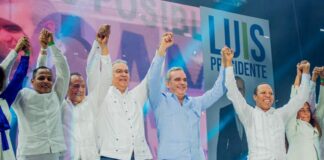 Tras ser proclamado este domingo candidato presidencial del Partido País Posible, Abinader prometió «seguir trabajando para que la educación mejore, la transparencia se mantenga y la justicia siga haciendo su trabajo».