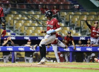 El estadounidense Cameron Gann permitió dos hits en 4.2 entradas para que los Gigantes del Cibao perdieran 2-4 ante los Leones del Escogido. este martes por noche en la Liga Dominicana 2023-24, en su temporada 70 .