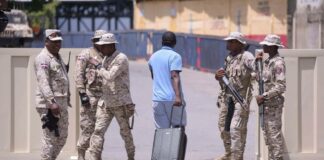 Las autoridades haitianas abrieron este sábado el paso de su lado de la frontera para permitir el paso de personas y vehículos desde y hacia su territorio, informó el vocero y director de Estrategia y Comunicación de la Presidencia, Homero Figueroa.