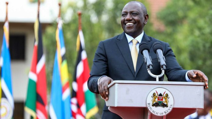 El presidente de Kenia, William Ruto, manifestó que la misión de este país en Haití necesitará unos 5,000 hombres y mujeres para enfrentar las bandas criminales que dominan esta nación.