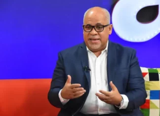 El vocero de la Presidencia y Director de Estrategia y Comunicación Gubernamental, Homero Figueroa, informó a través de su canal de Whatsapp y redes sociales que el presidente de la República, Luis Abinader, designó mediante el decreto 580-23 a Fabricio Gómez Mazara, como el nuevo director general del Consejo Nacional de Promoción y Apoyo a la Micro, Pequeña y Mediana Empresa (PROMIPYMES).