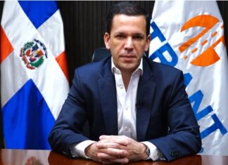 Allanan residencia de Hugo Beras El director del Instituto Nacional de Tránsito y Transporte Terrestre (INTRANT), Hugo Beras, reiteró que el proceso de licitación para la mejoría del Centro de Control de Tráfico y la red semafórica del Gran Santo Domingo fue realizado con absoluta transparencia y cumpliendo todo lo que establece la Ley de Compras y Contrataciones Públicas.