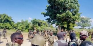 En un vídeo enviado a la redacción de este medio se observa cómo haitianos con pico, pala y machetes trataban de desenterrar una pirámide misma que delimita la línea fronteriza entre Haití y la República Dominicana, debido a qué la prensa Dominicana no tiene acceso a la zona de conflicto por la delicada situación se desconoce por el momento si los protestantes llegaron quitar el poliedro.