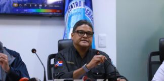 El director del Centro de Operaciones de Emergencias (COE),Juan Manuel Méndez García solicitó hoy un permiso a la población, de unas cuantas horas para asistir a la bode de segundo hijo, esto por la situación de lluvias que está atravesando el país.