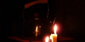 Gran apagón afectó ciudad Santo Domingo por falla en Timbeque 2 Un gigantesco apagón afectó la noche de este jueves sectores de Santo Domingo y otras zonas de la República Dominicana debido, según se informó, a un percance en la estación Timbeque 2, que provocó la salida de servicio de las dos generadoras del sistema de Punta Catalina.