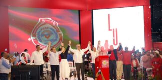 El Partido Reformista Social Cristiano (PRSC) presentó a Luis Abinader, ahora en el poder, como su candidato a la reelección para el 2024.